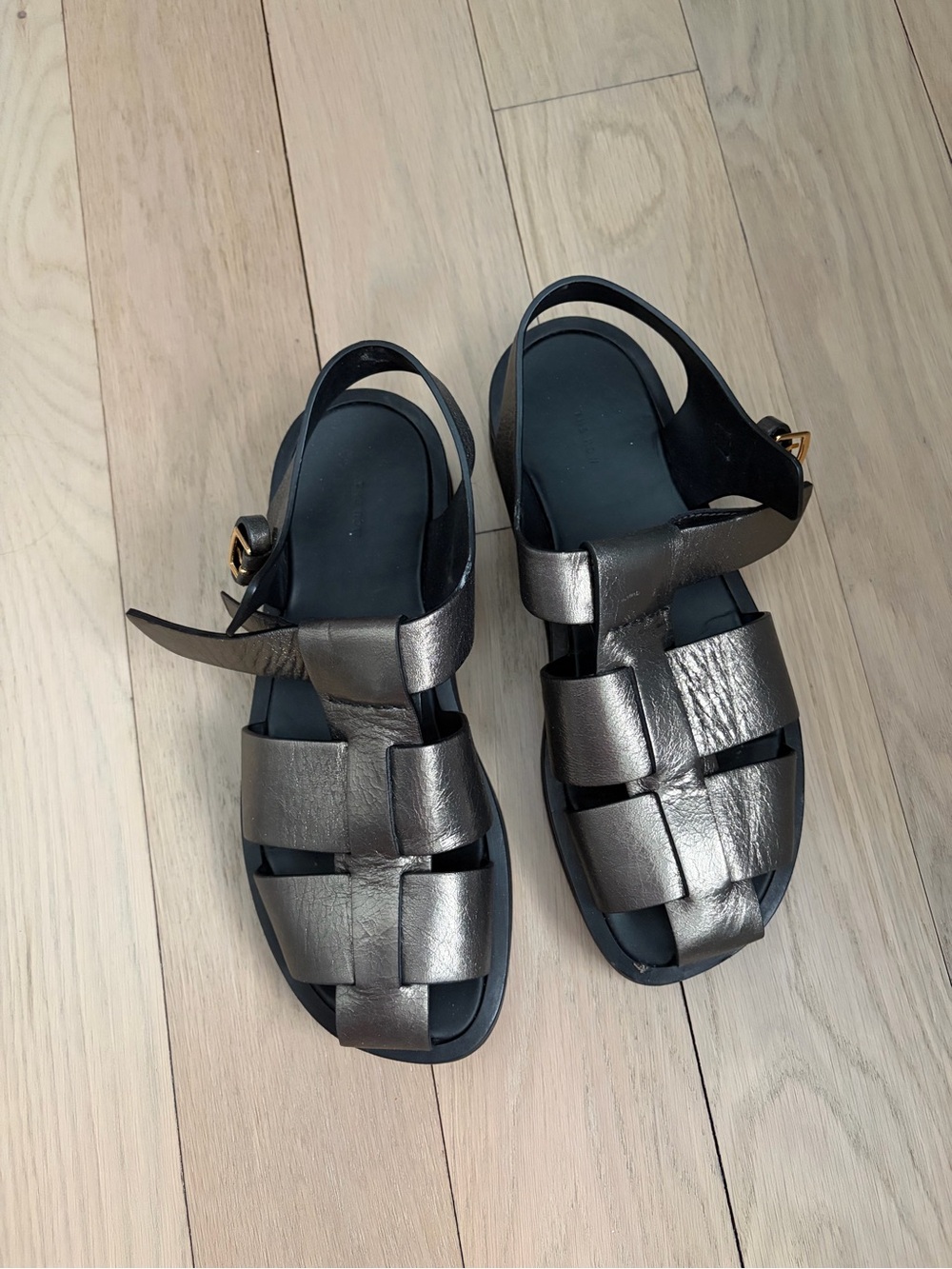 The Row Metallic Bronze Leather Fisherman Sandals 38.5 - Picture 3 of 3